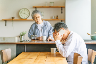 不動産を売りたいがなかなか売れず、負担がかかって困っている